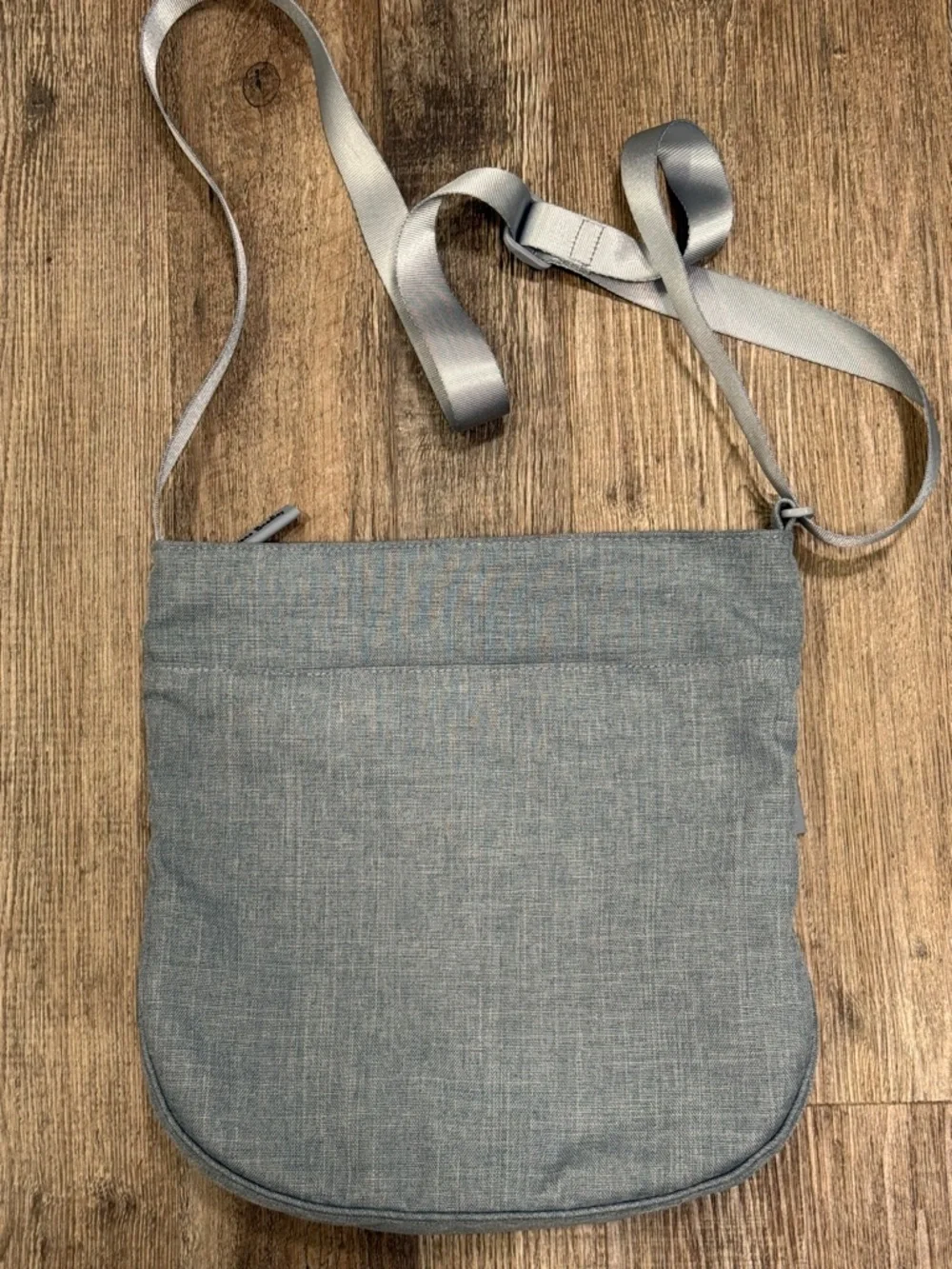 Vera Bradley crossbody reactive collection bag Heather Grey